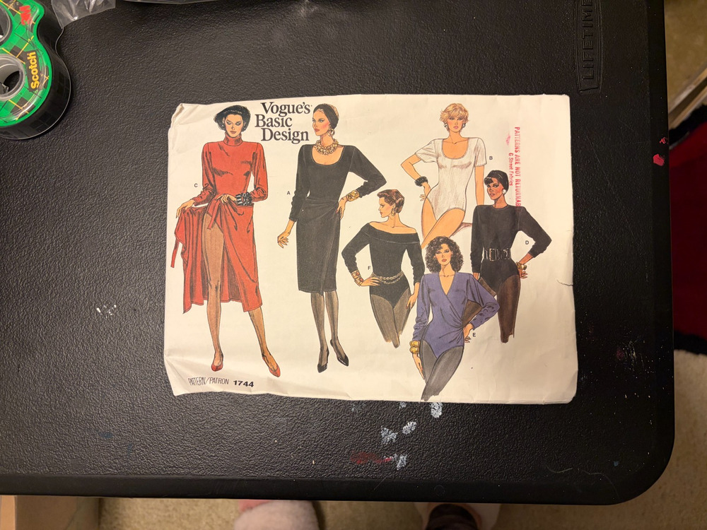 Vintage Sewing Patterns Vogues Basic Design. Size 12